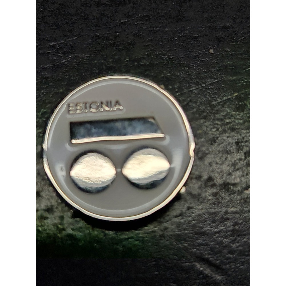 Estonia Souvenir Lapel Pin‎ Badge Magnet 1" Round National Pride
